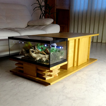 Aquarium-table